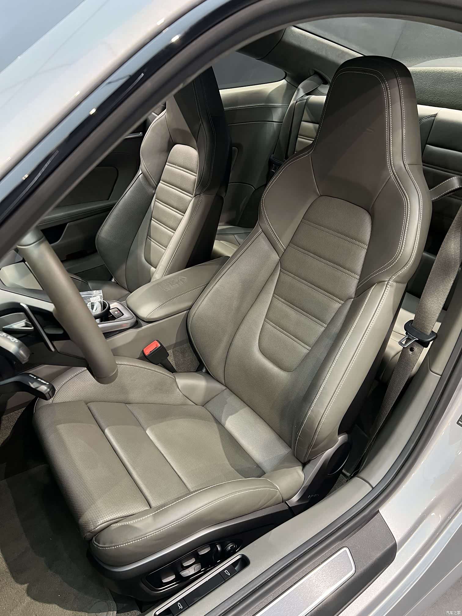 Porsche 911, 2023 4