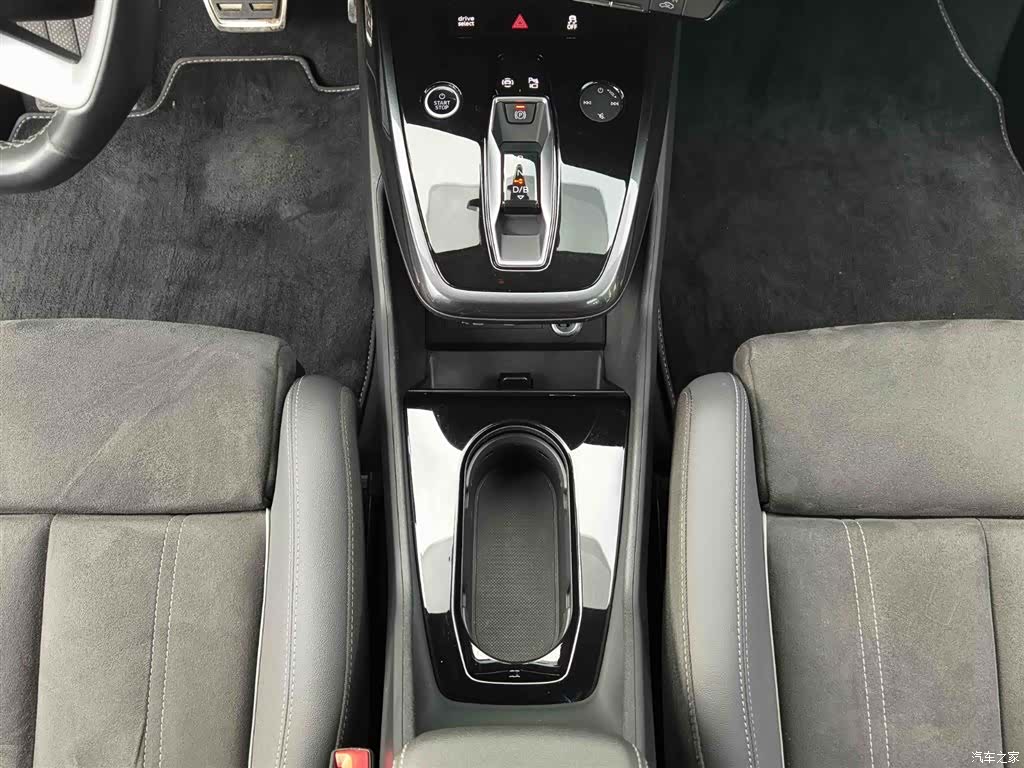 Audi Q4 e-tron, 2023 16