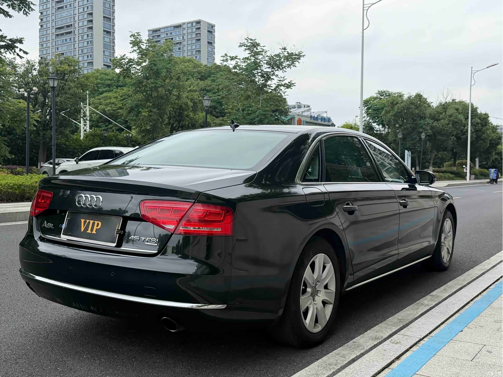 Audi A8L, 2012 все фото