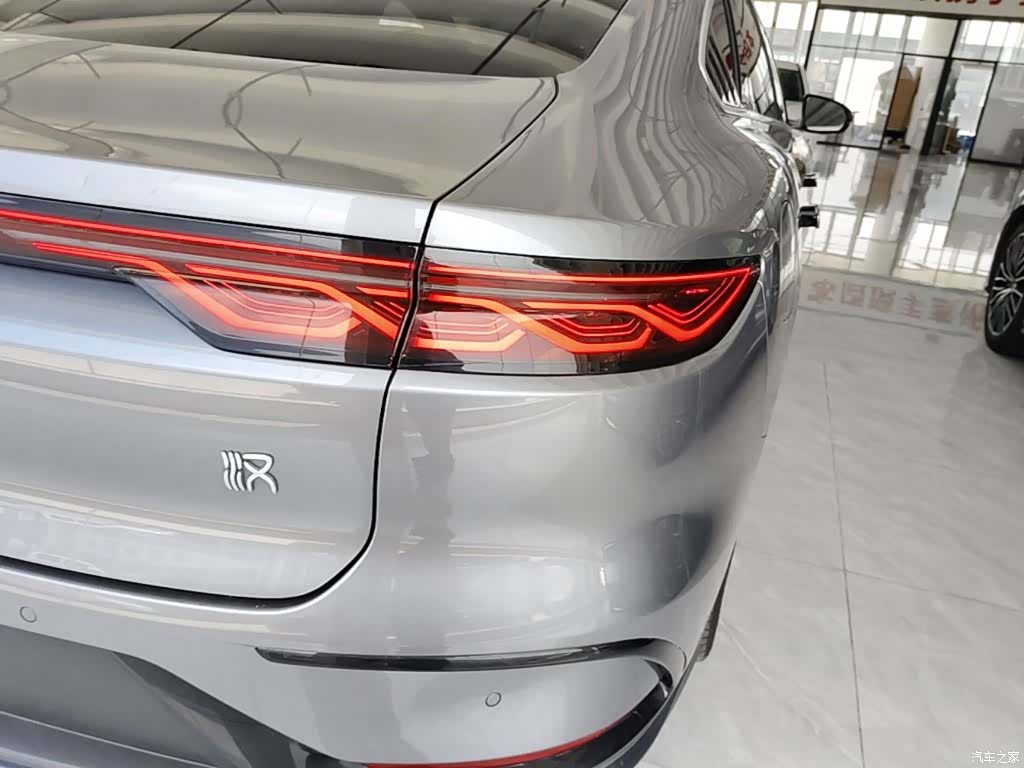 BYD Han, 2022 8
