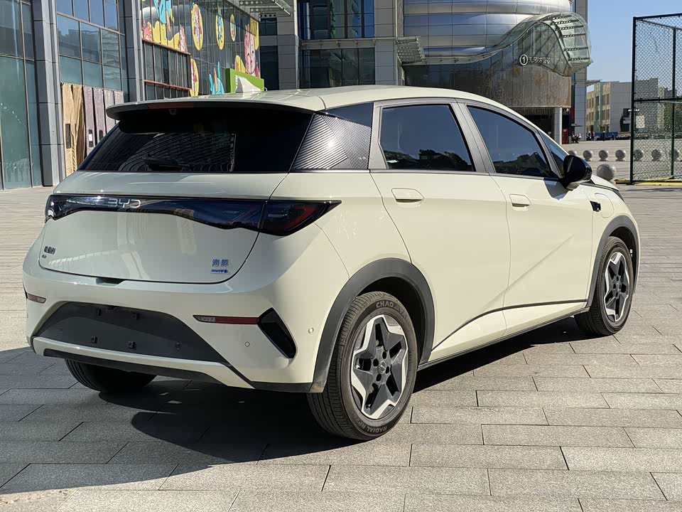 BYD dolphin