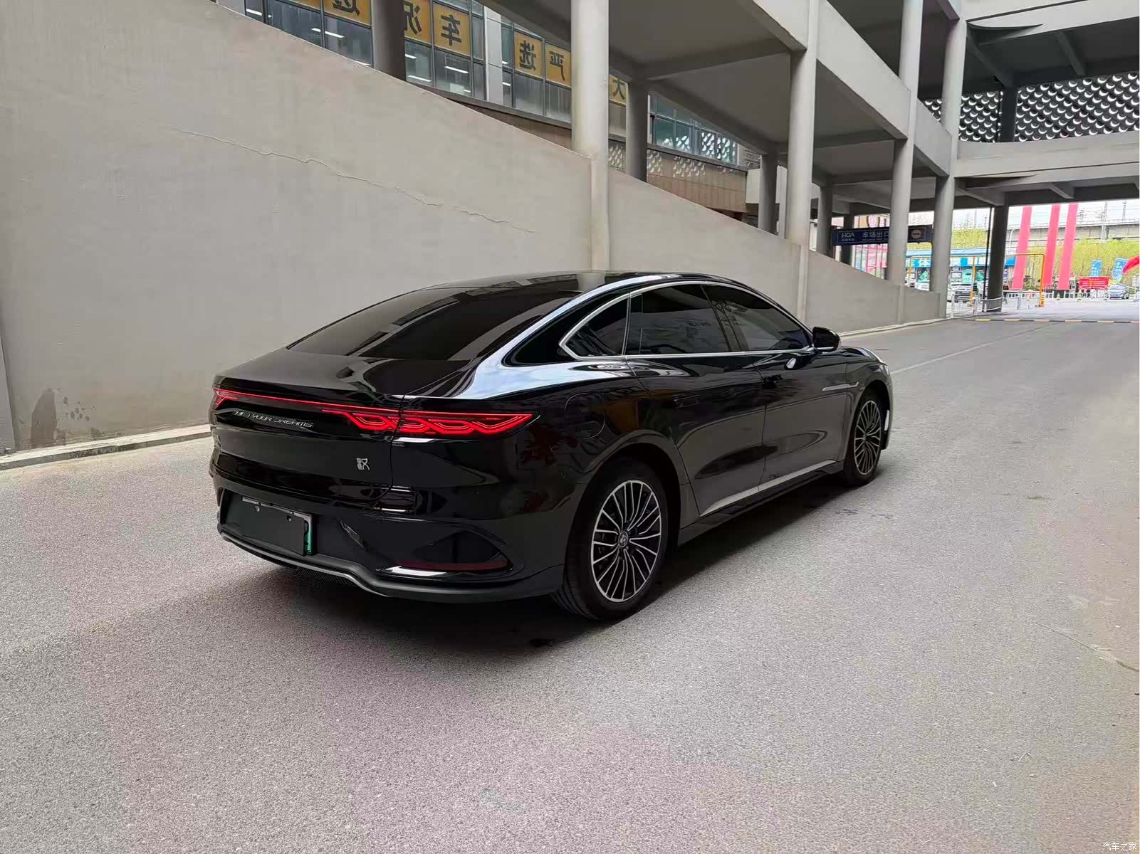 BYD Han, 2023 6