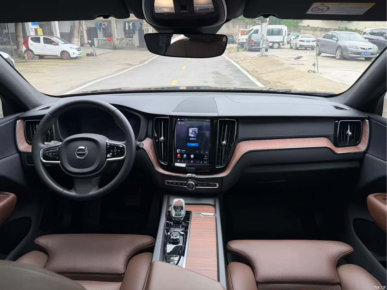 Volvo XC60, 2025 все фото