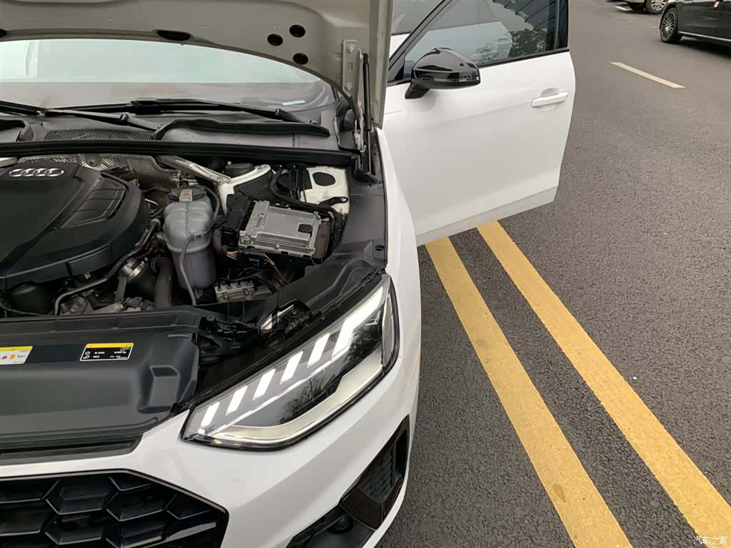 Audi A4L, 2022 20