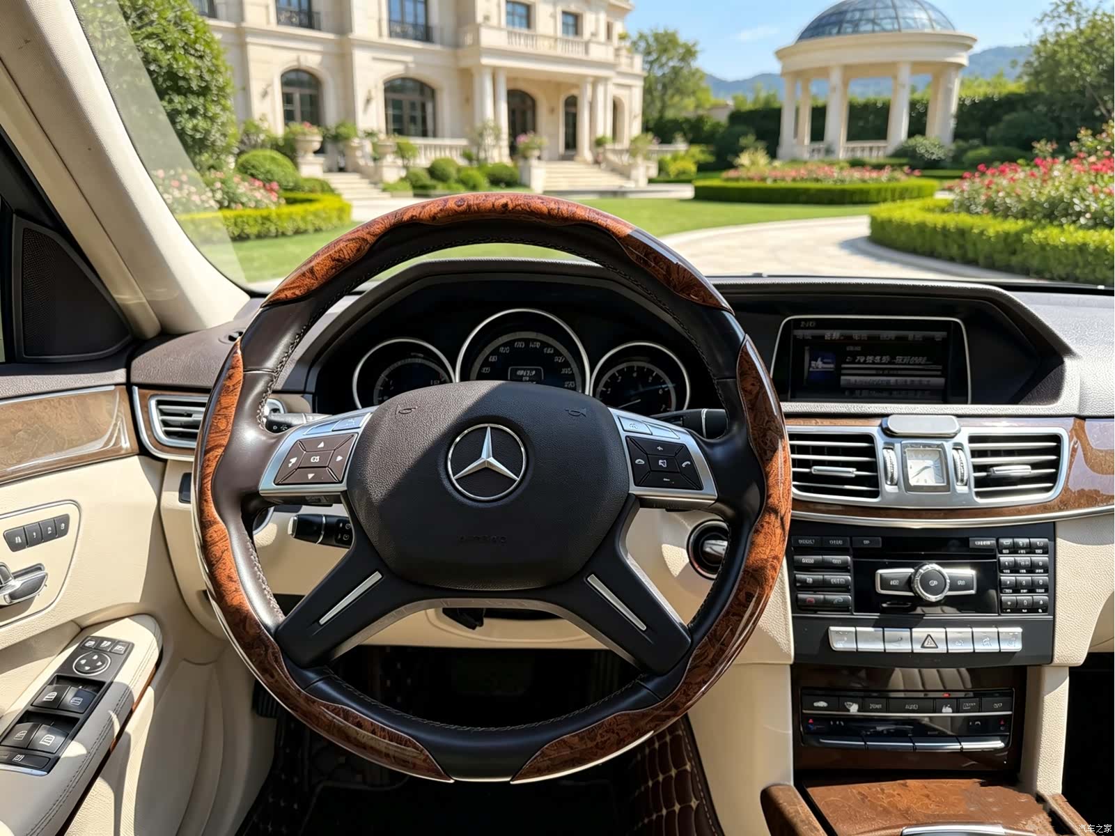 Mercedes-Benz E-Class, 2014 9