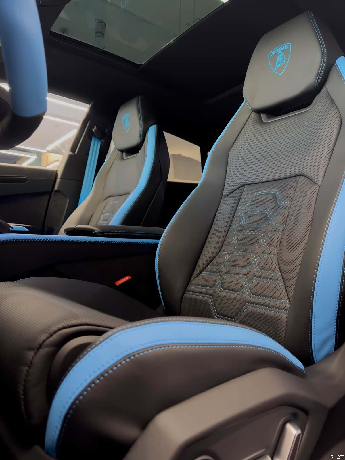 Lamborghini Urus, 2025 9