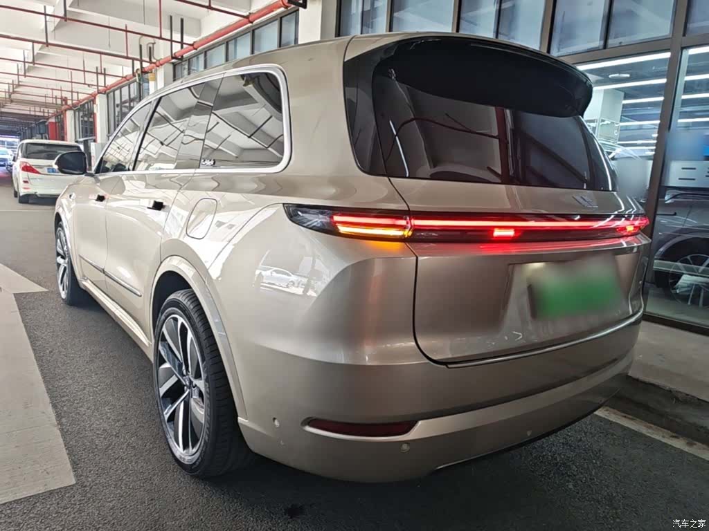 Li Auto L9, 2023 все фото
