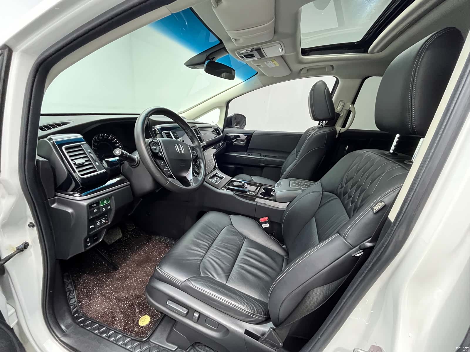 Honda Elysion, 2021 все фото