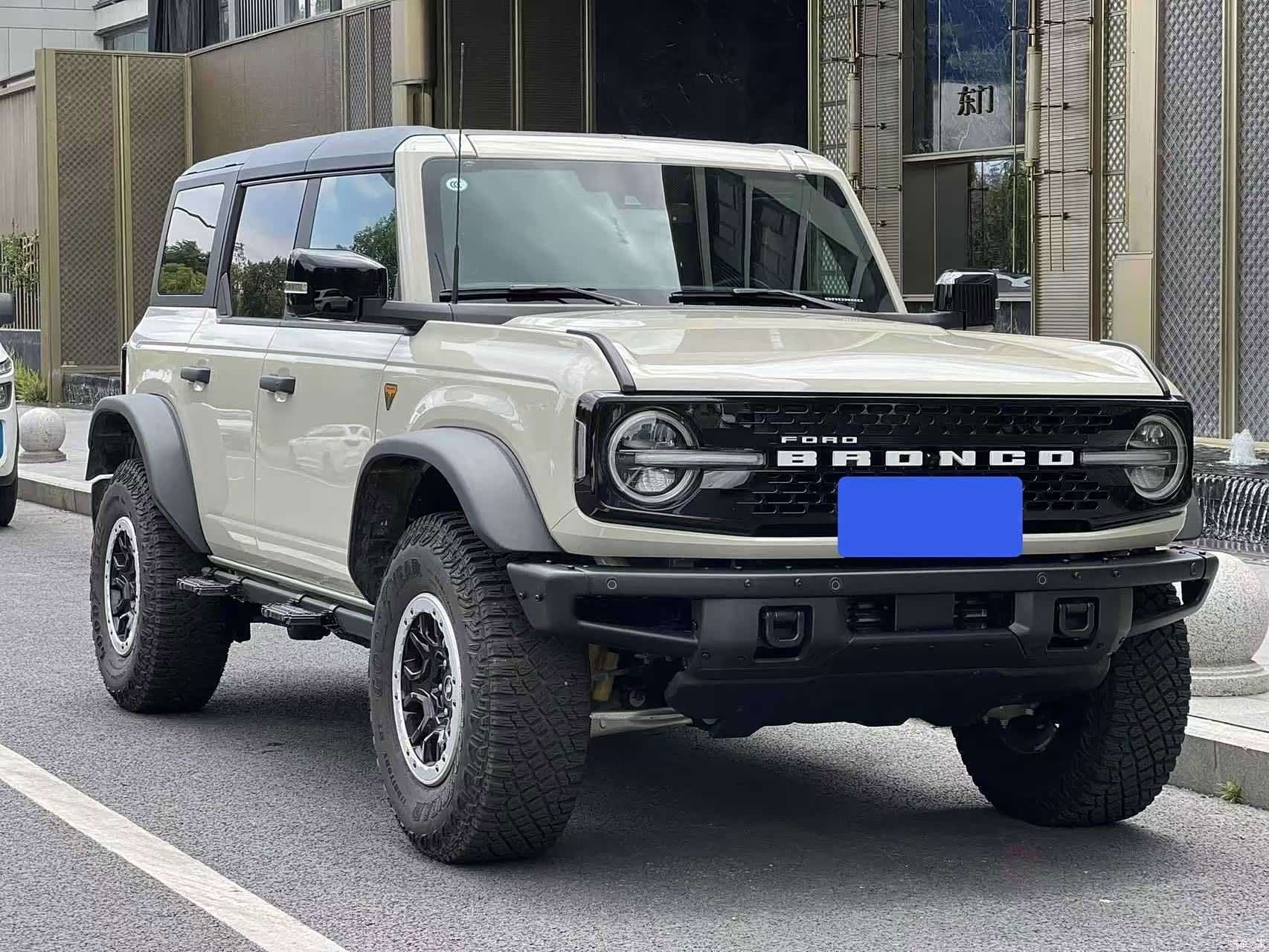 Ford Bronco, 2026 3