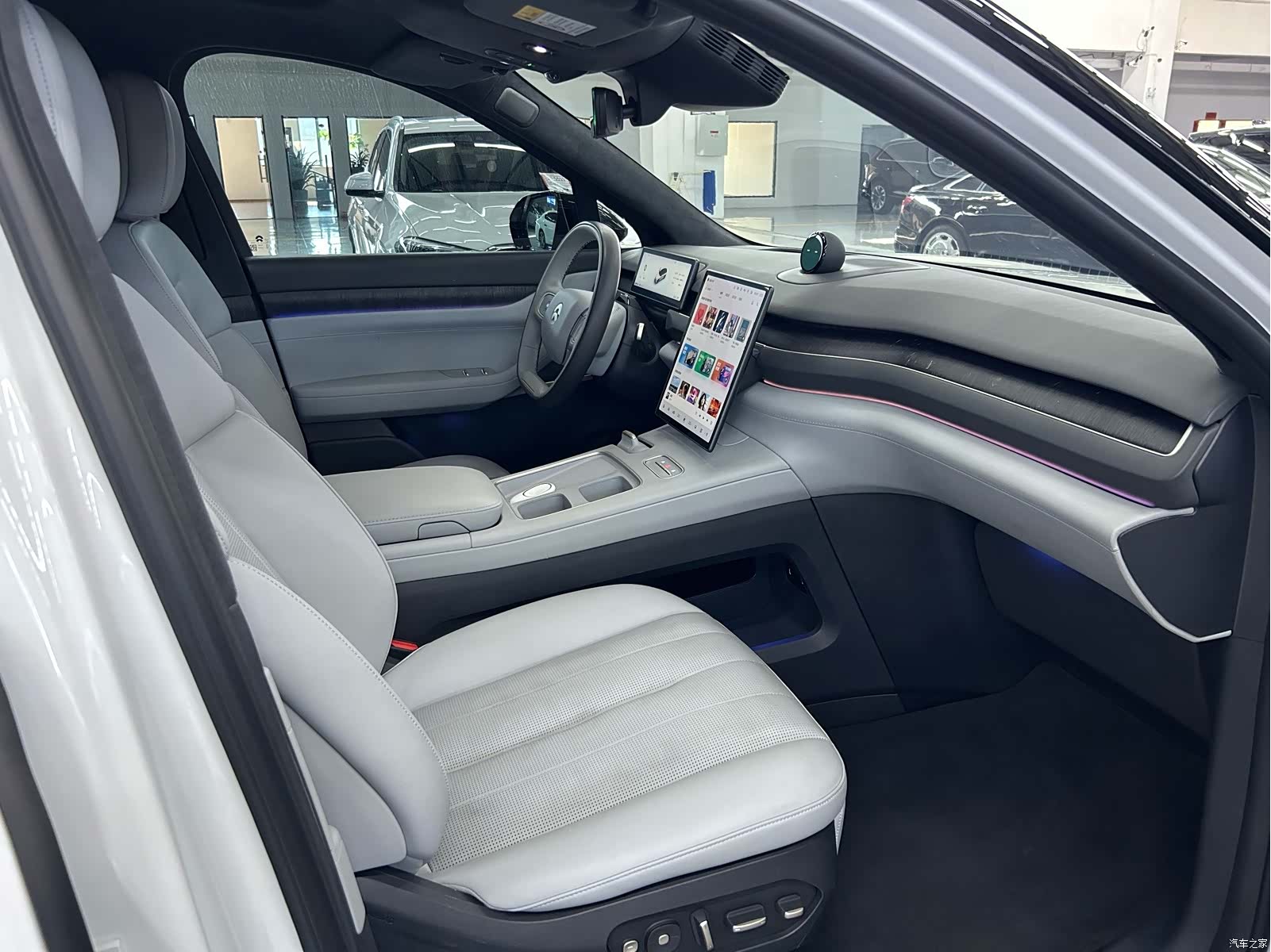 NIO ES8, 2023 9