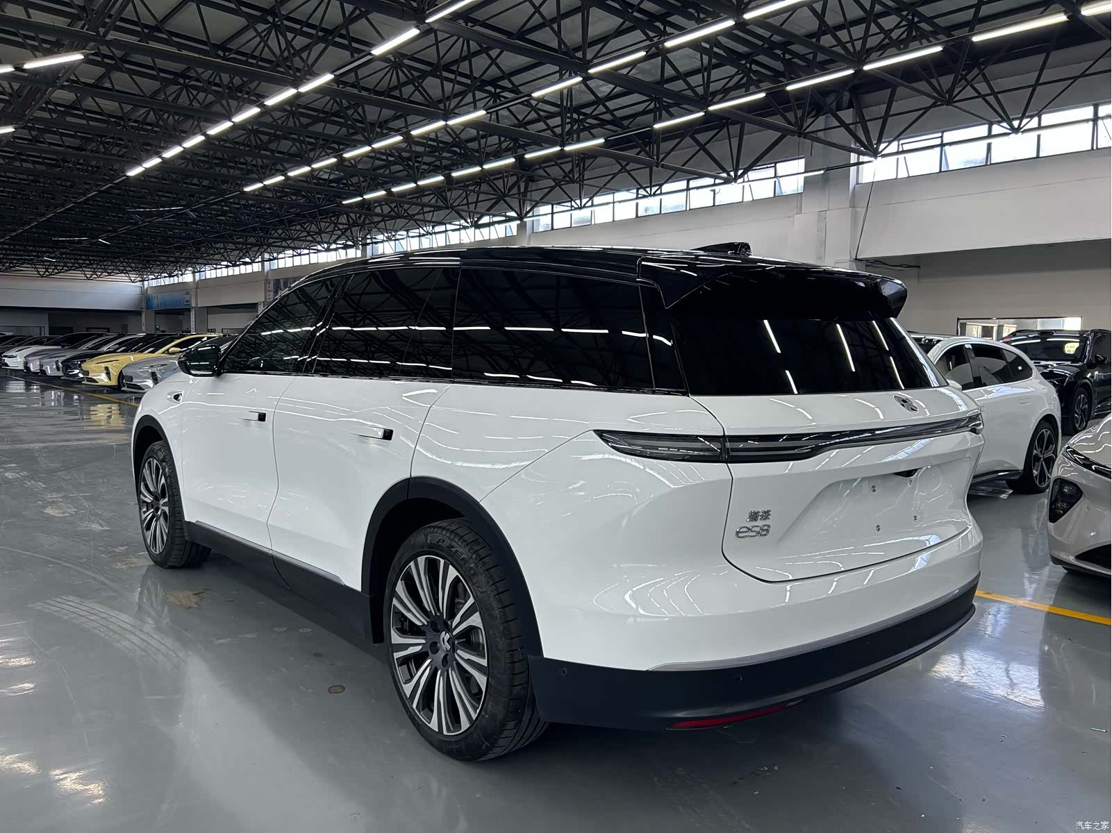 NIO ES8, 2023 14