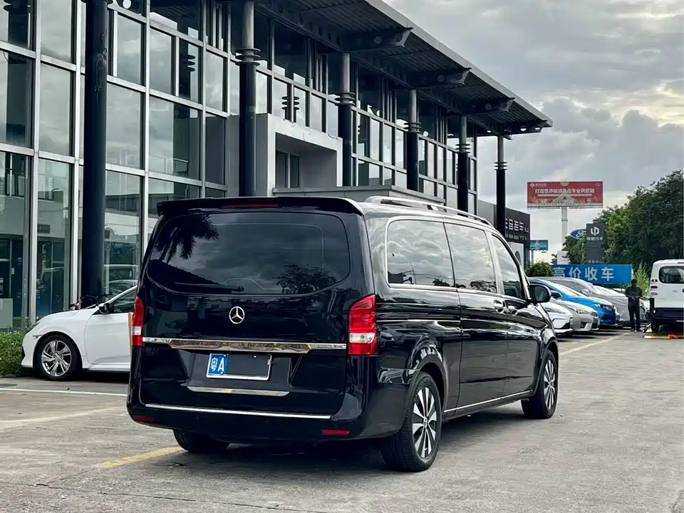 Mercedes-Benz Vito