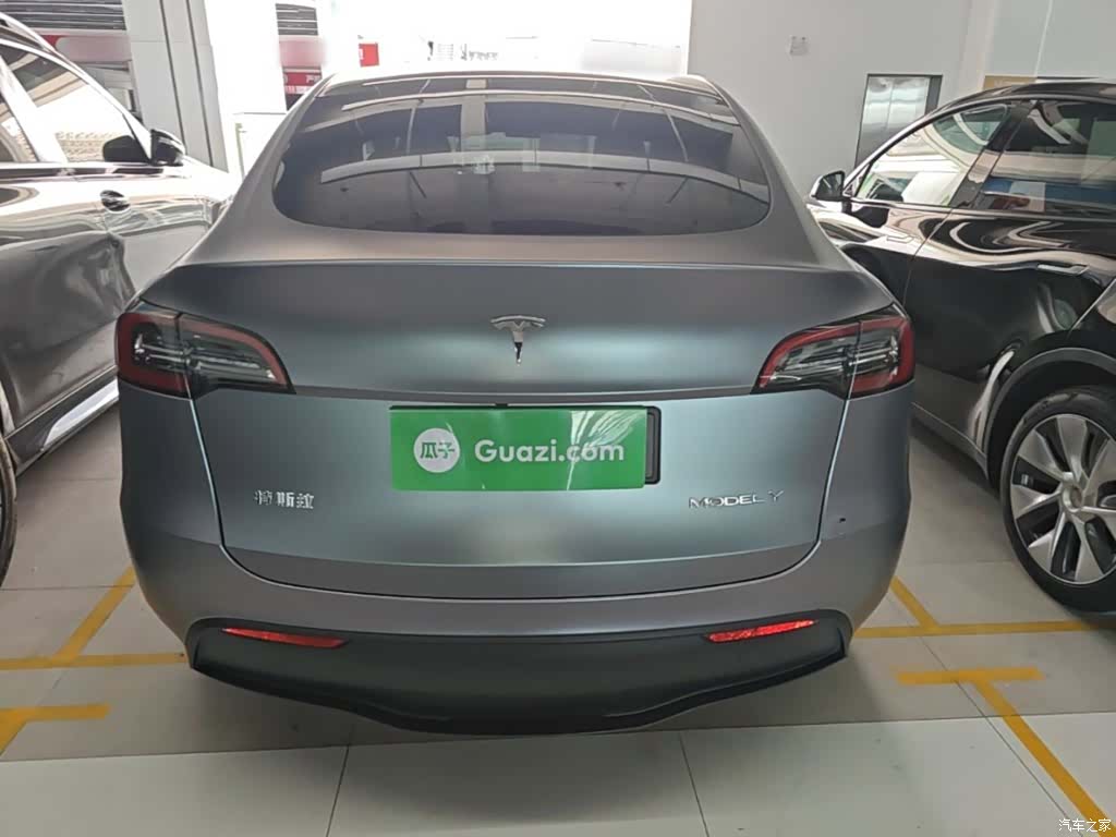 Tesla Model Y, 2023 6