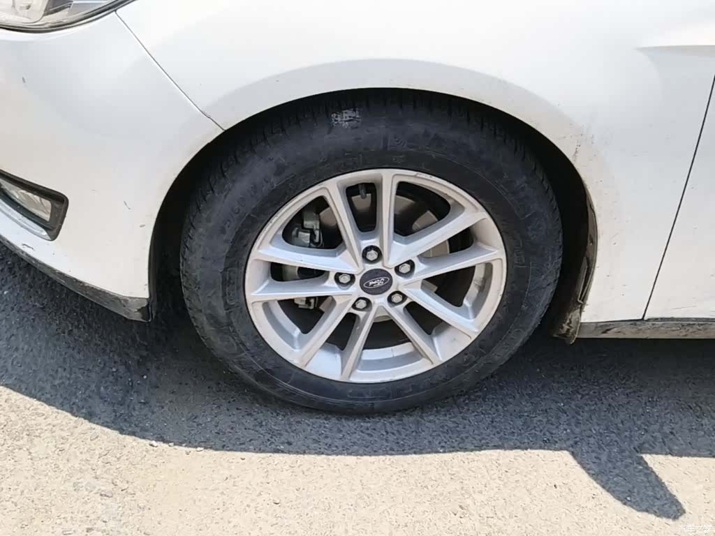 Ford Focus, 2015 25