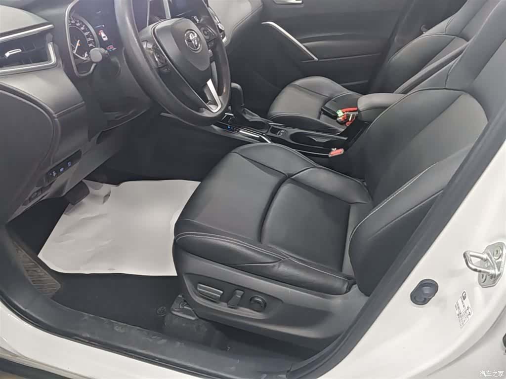 Toyota Frontlander, 2022 15