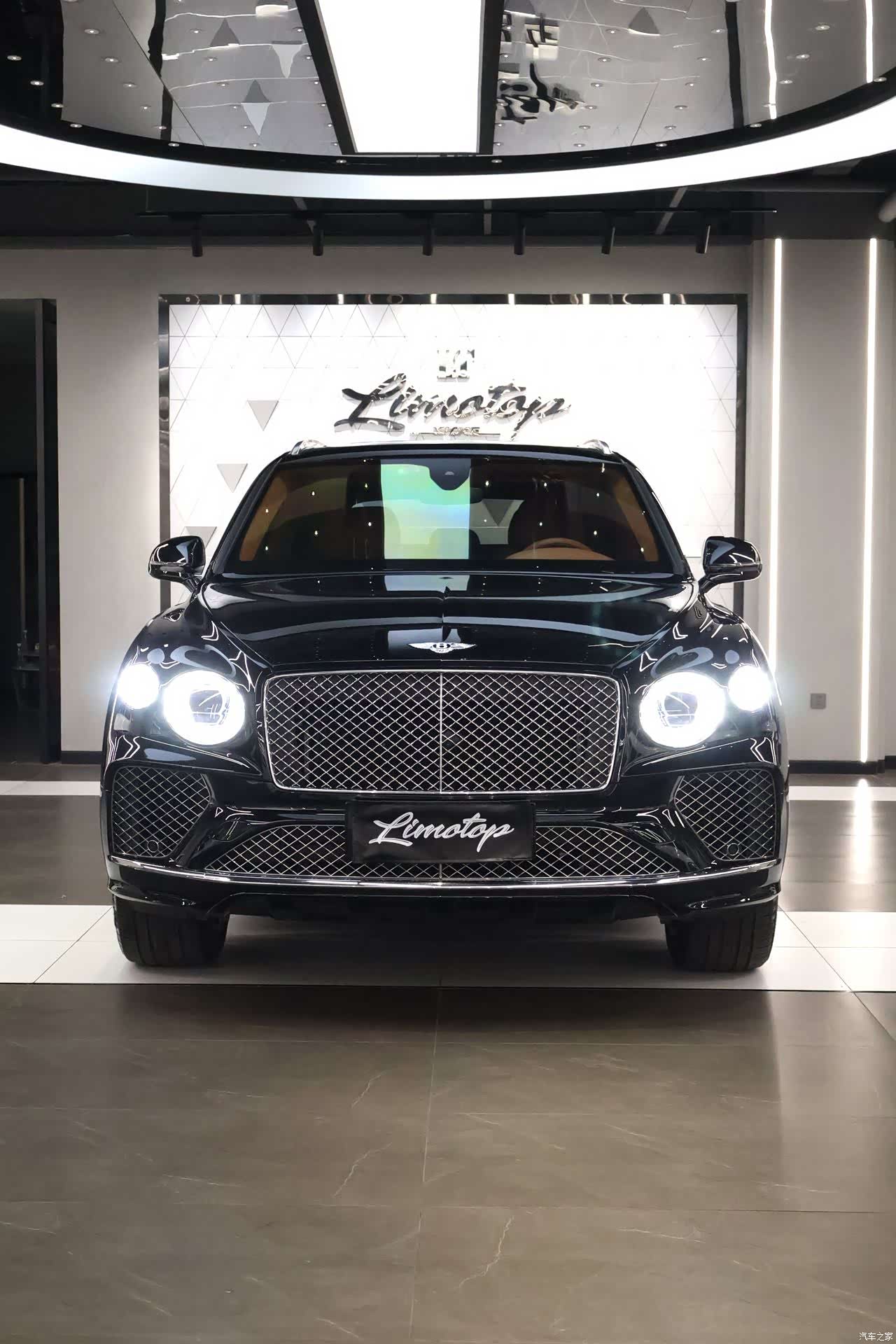 Bentley Bentayga, 2021 2
