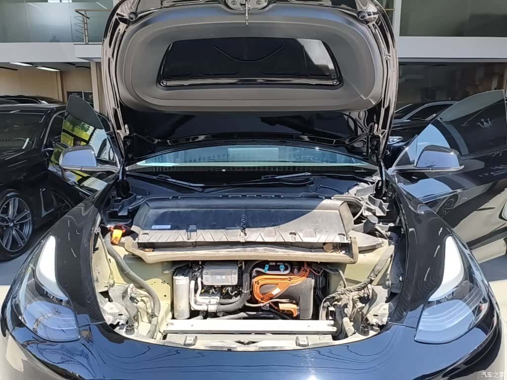 Tesla Model Y, 2023 20