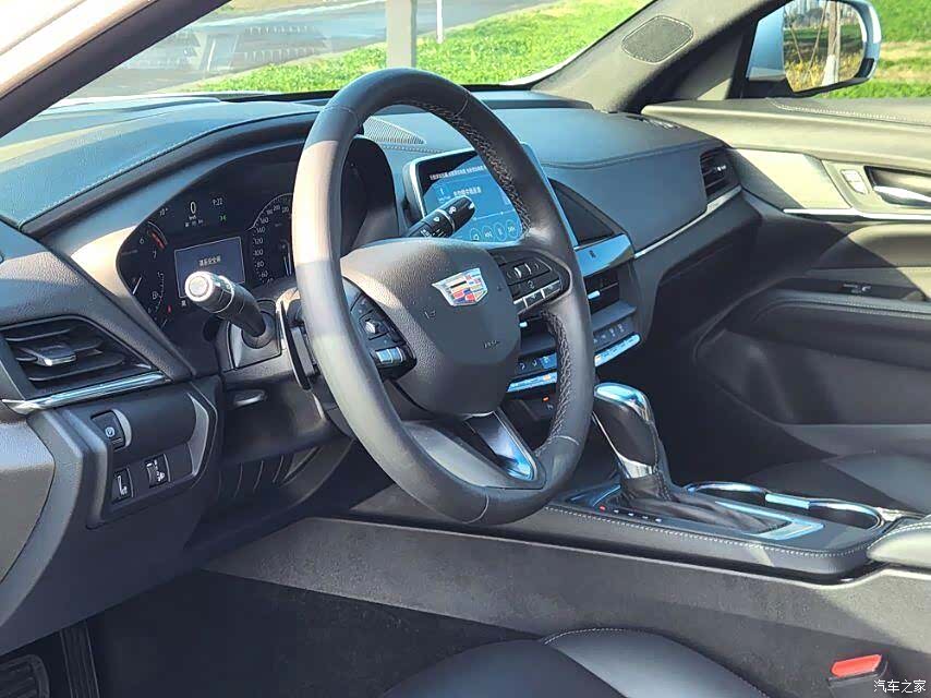 Cadillac CT4, 2022 4