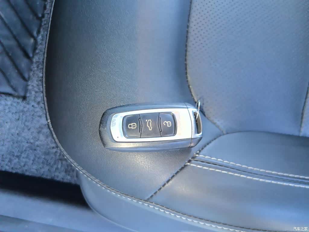 Geely Emgrand, 2018 9