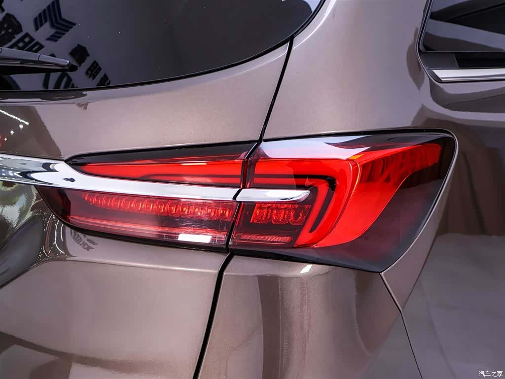 Buick GL8, 2023 9