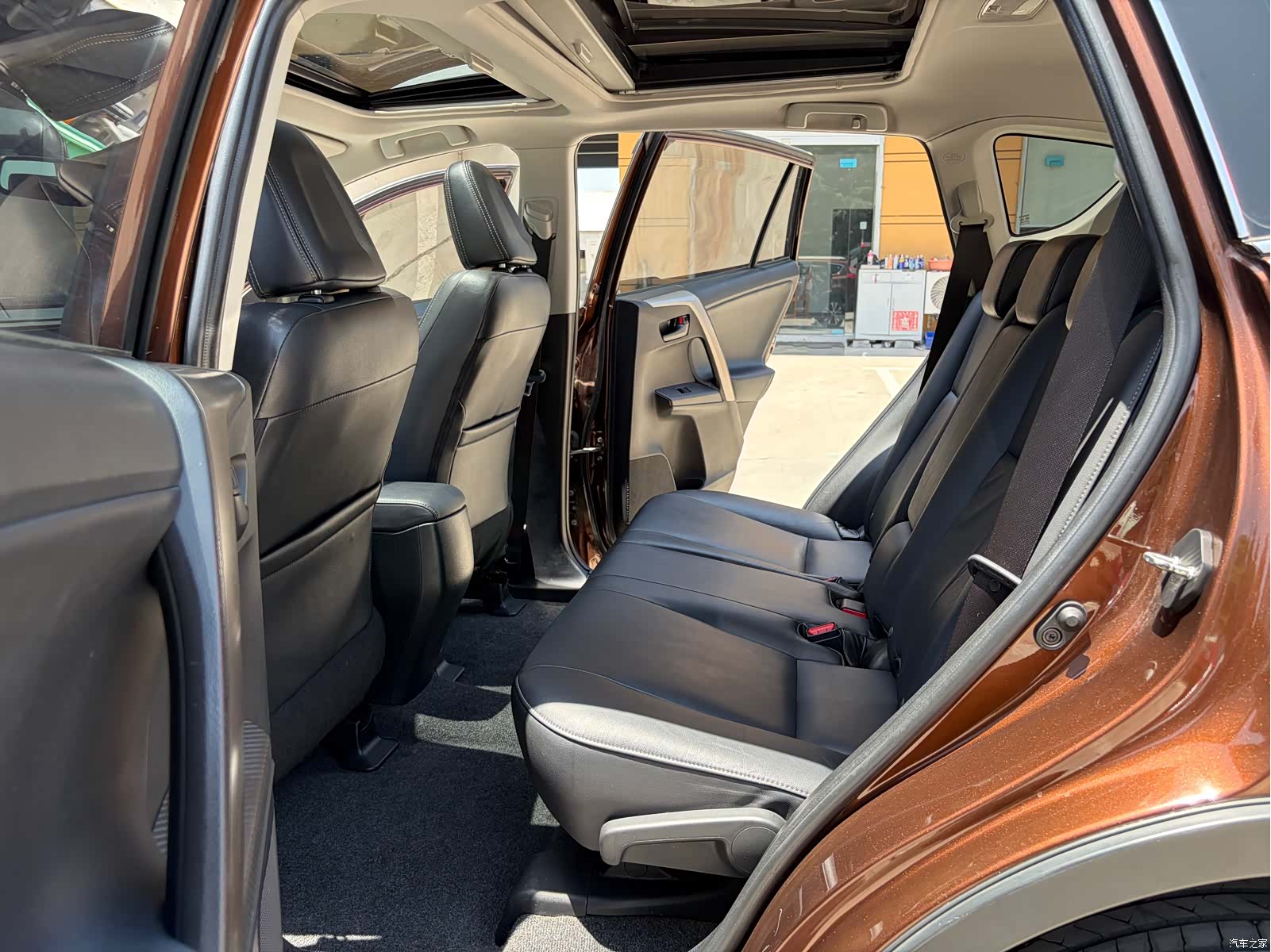 Toyota RAV4, 2015 12