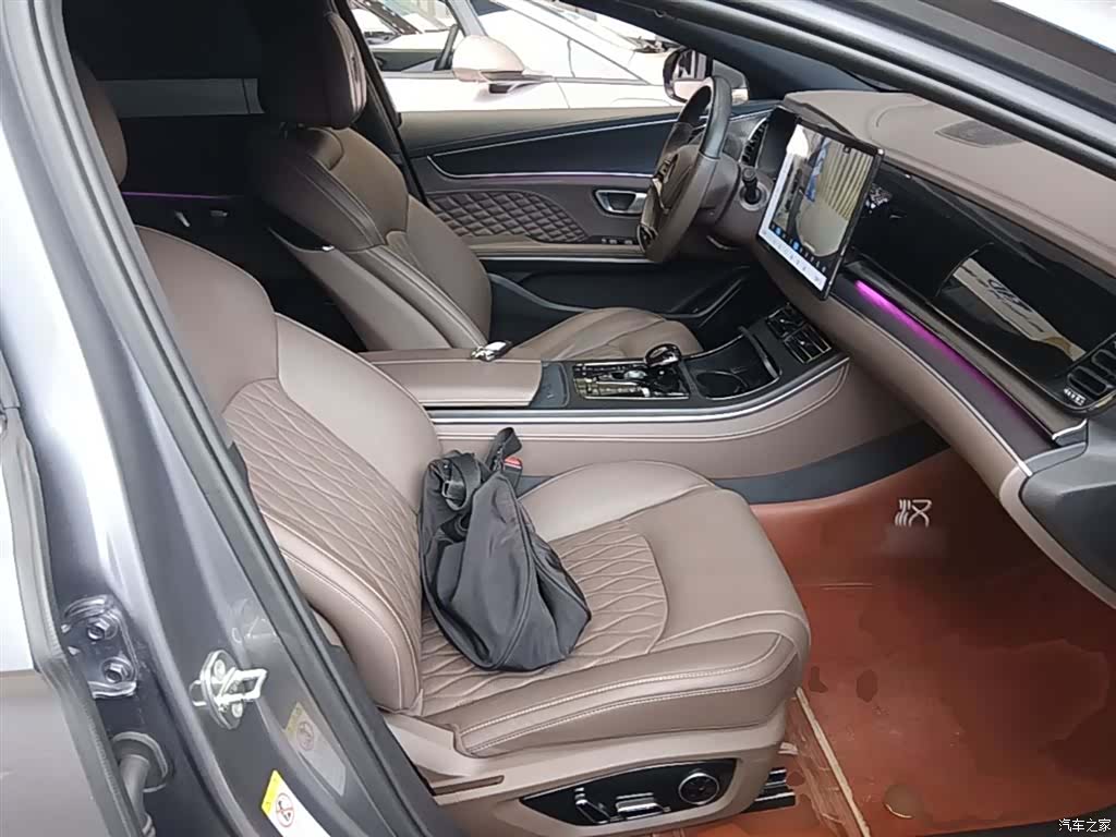 BYD Han, 2023 25