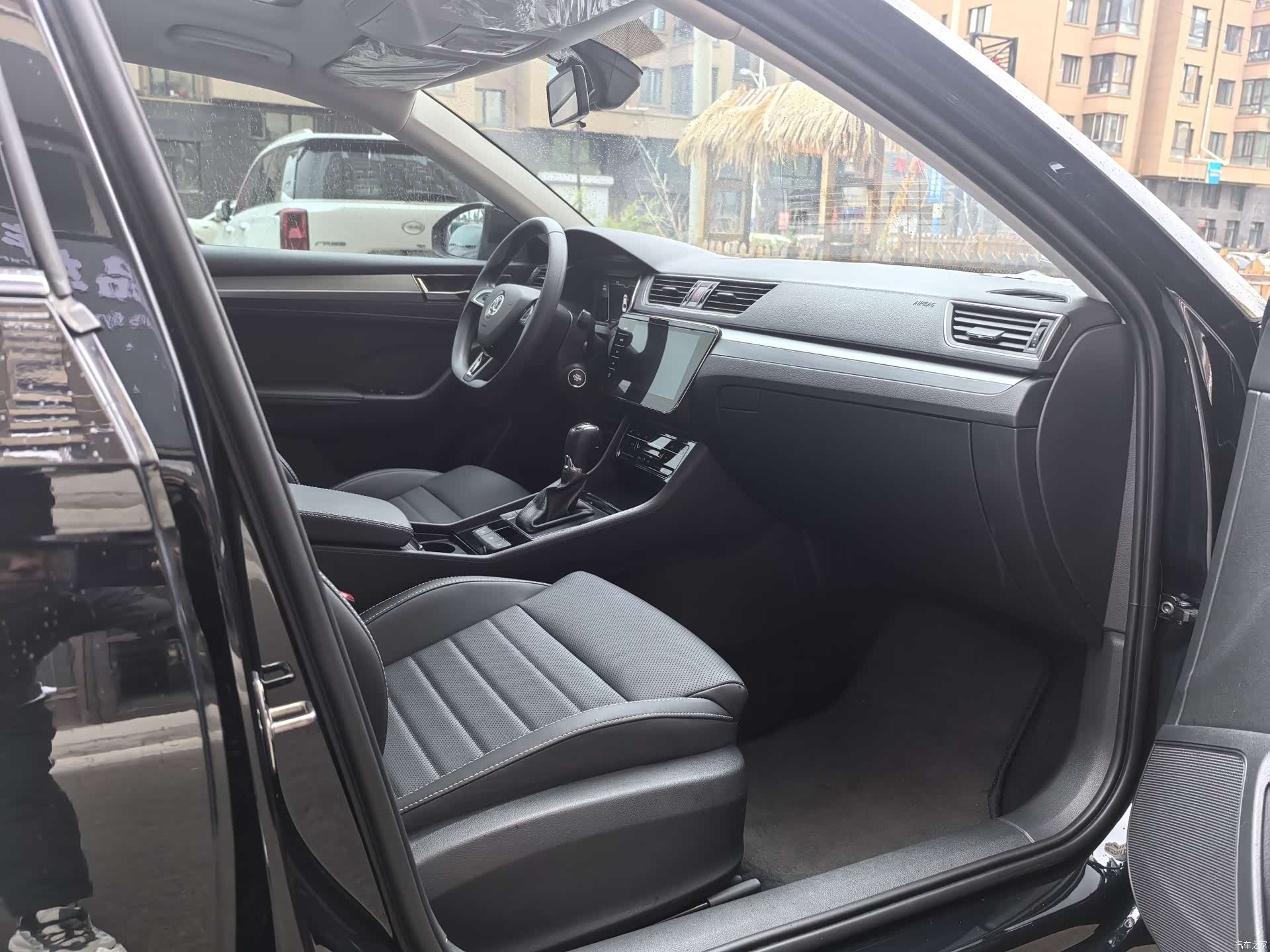 Skoda Superb, 2023 11