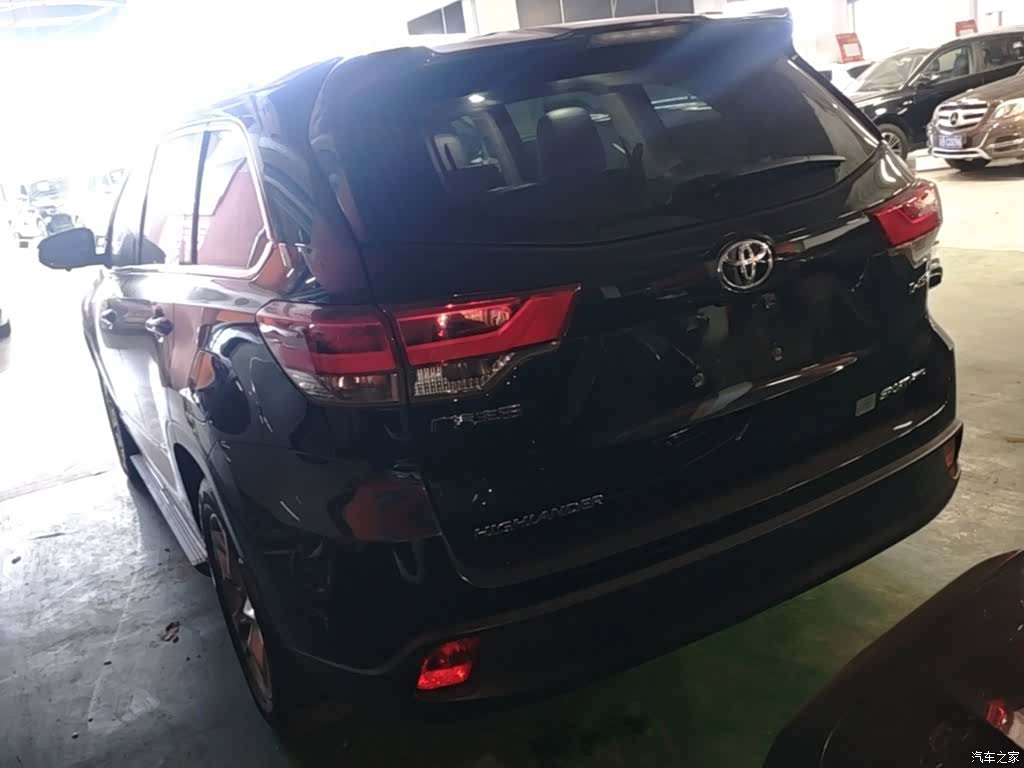 Toyota Highlander, 2020 все фото