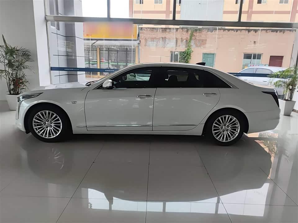 Cadillac CT6