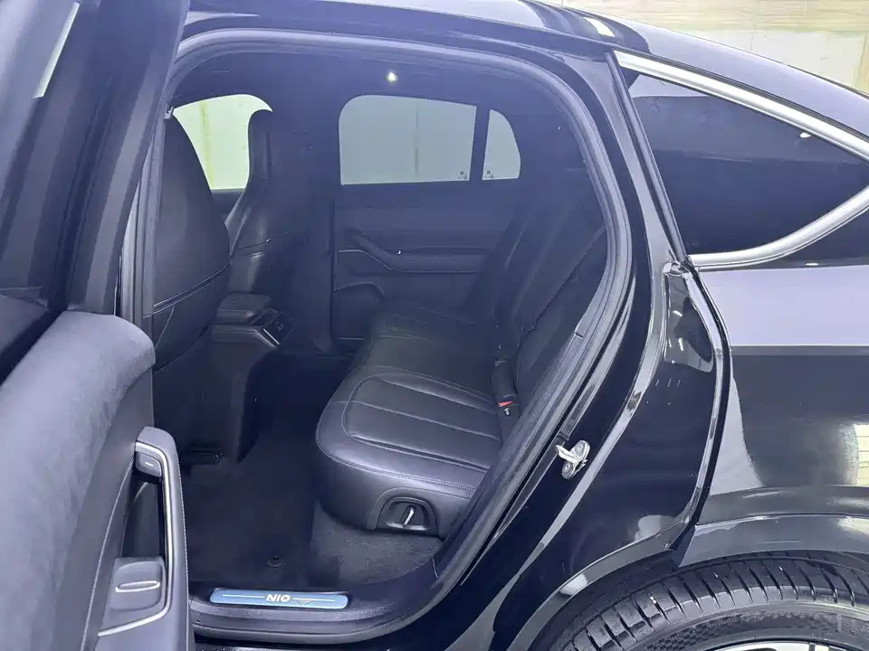 NIO EC6
