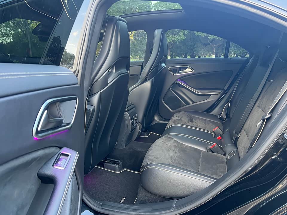 Mercedes-Benz CLA AMG