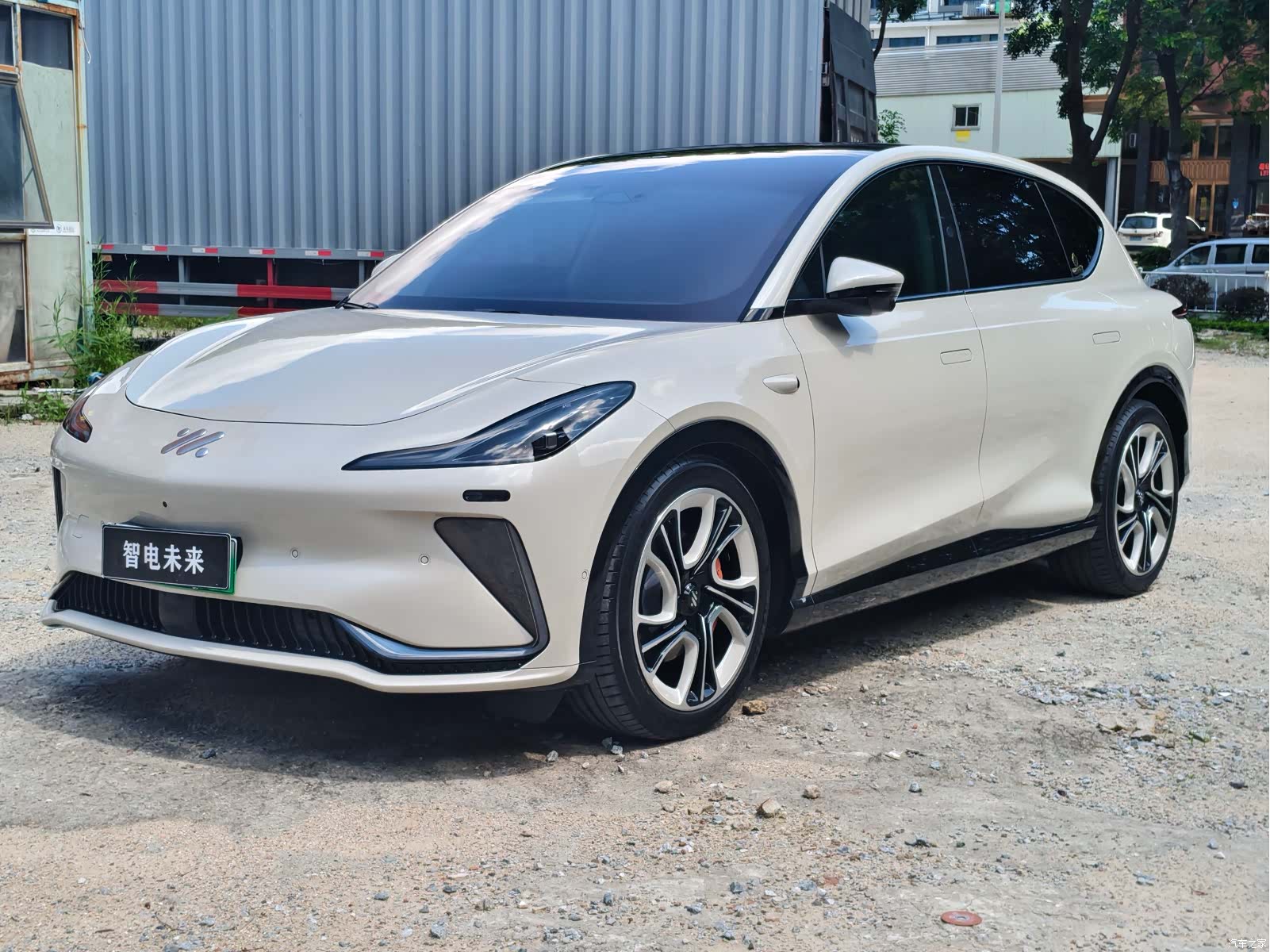 IM Motors LS7, 2023 1