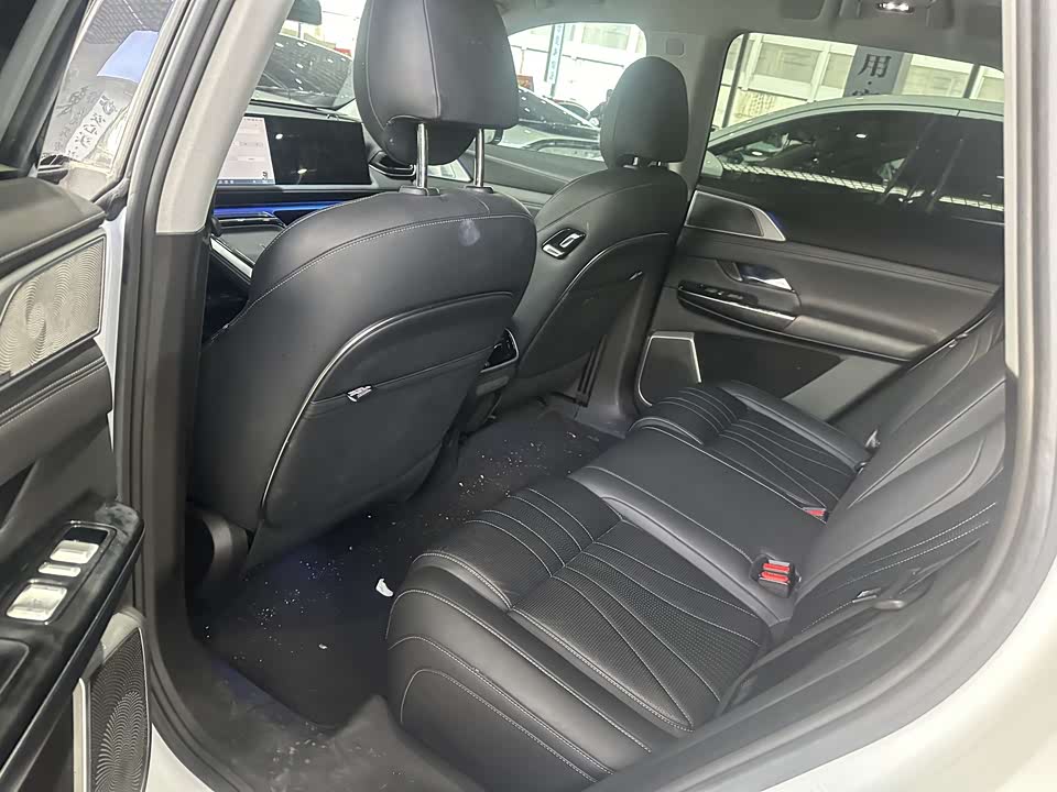 XPENG G9