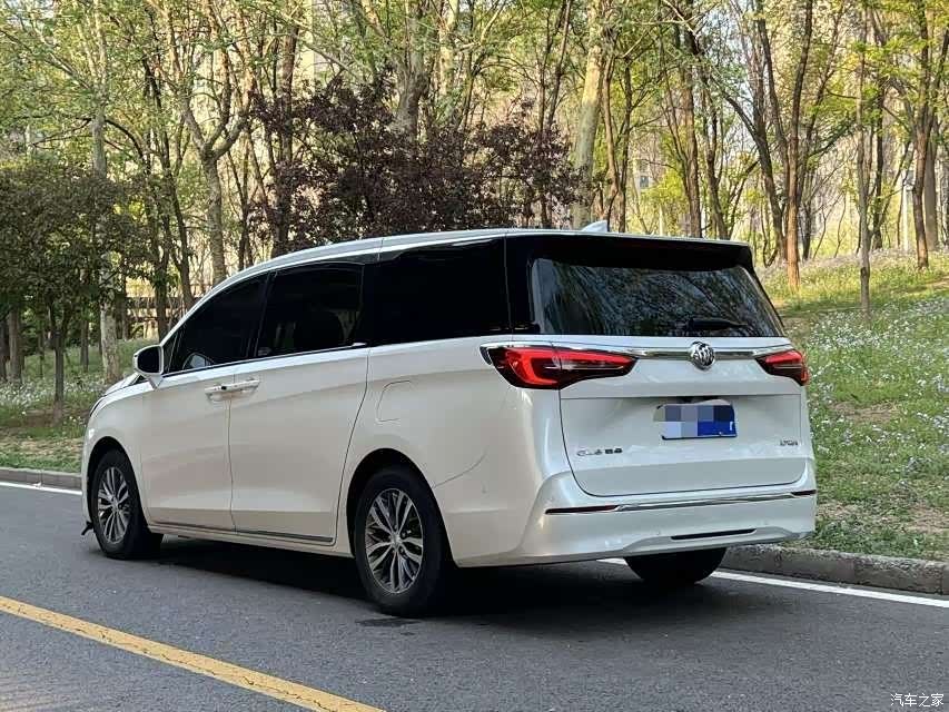 Buick GL8, 2023 4