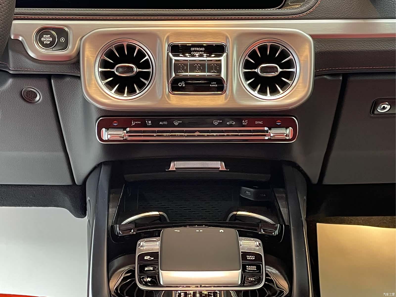 Mercedes-Benz G-Class, 1900 14