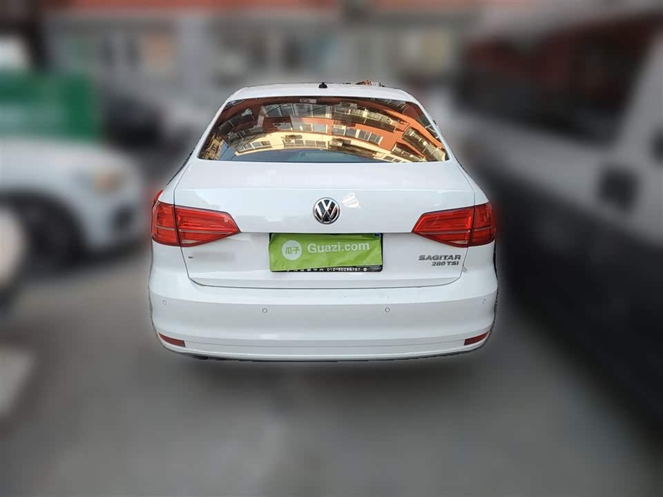Volkswagen Sagitar