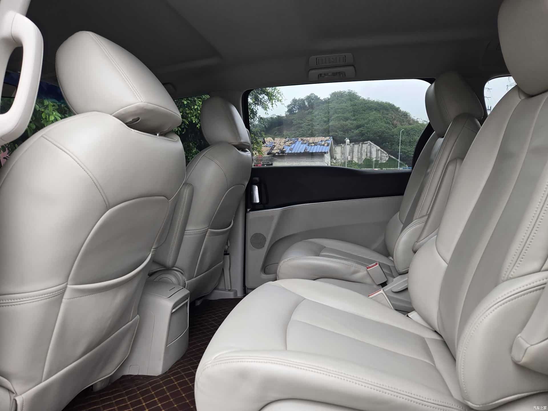 Buick GL8, 2023 12