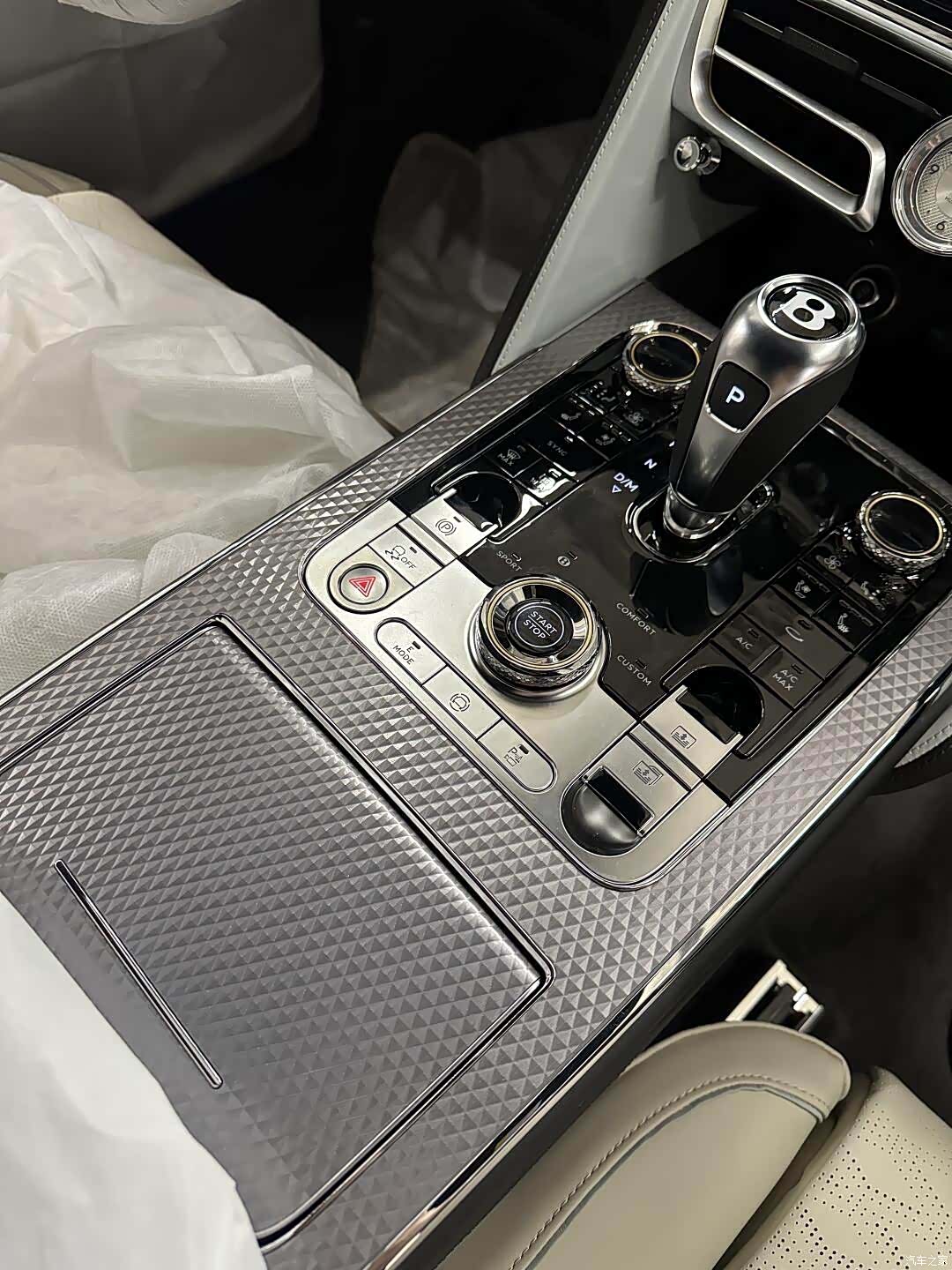 Bentley Flying Spur, 2026 все фото