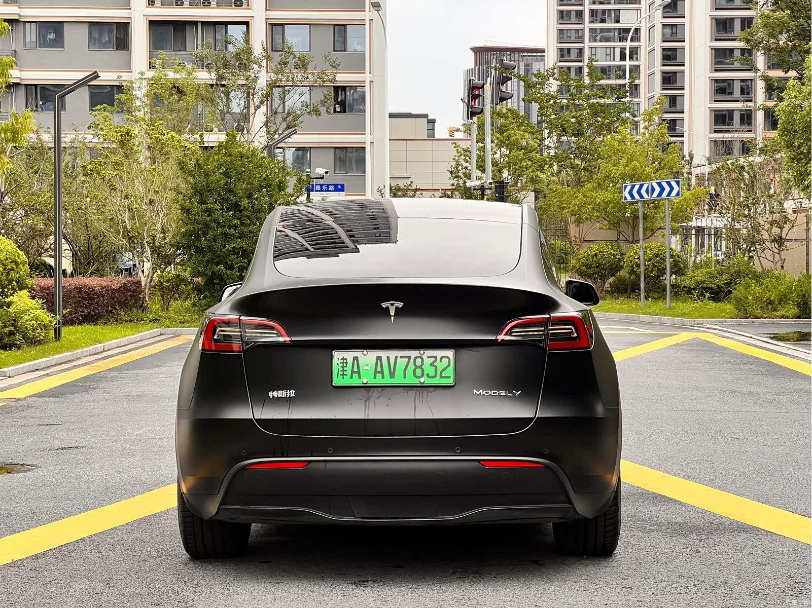 Tesla Model Y, 2022 14