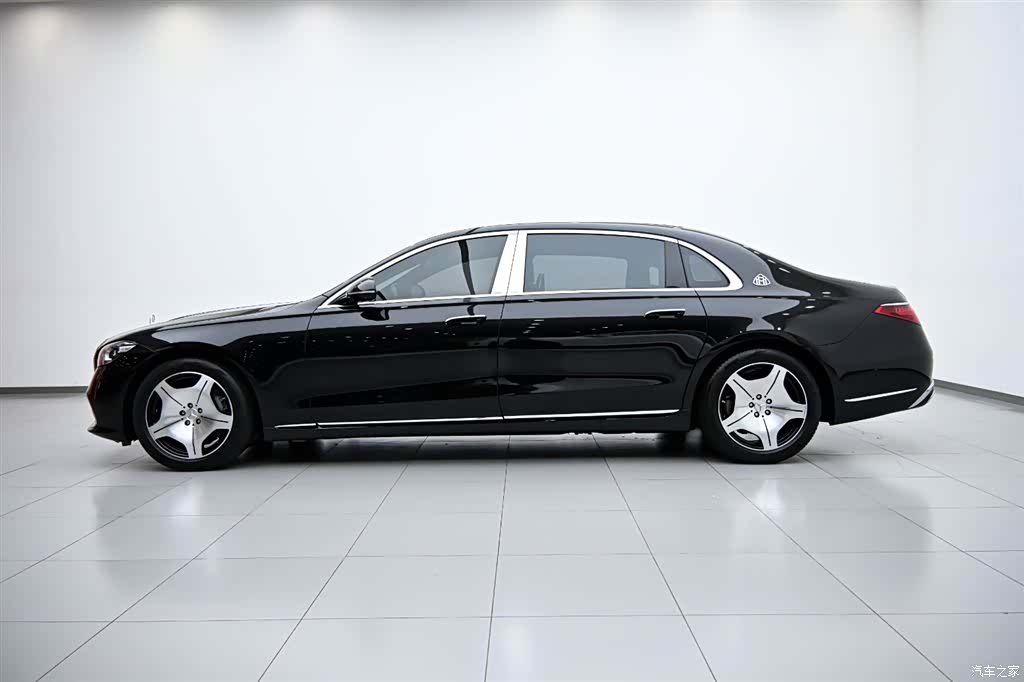 Maybach S-Class, 2022 все фото