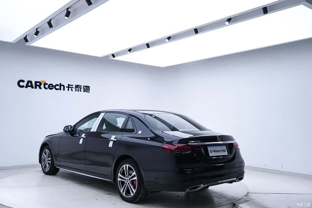 Mercedes-Benz E-Class, 2022 7