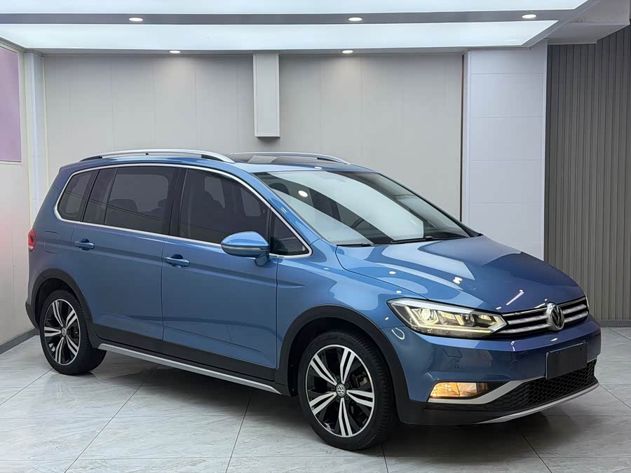 Volkswagen Touran 2020, фото 3