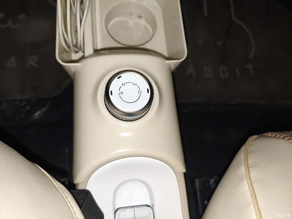 Wuling MINIEV, 2024 11