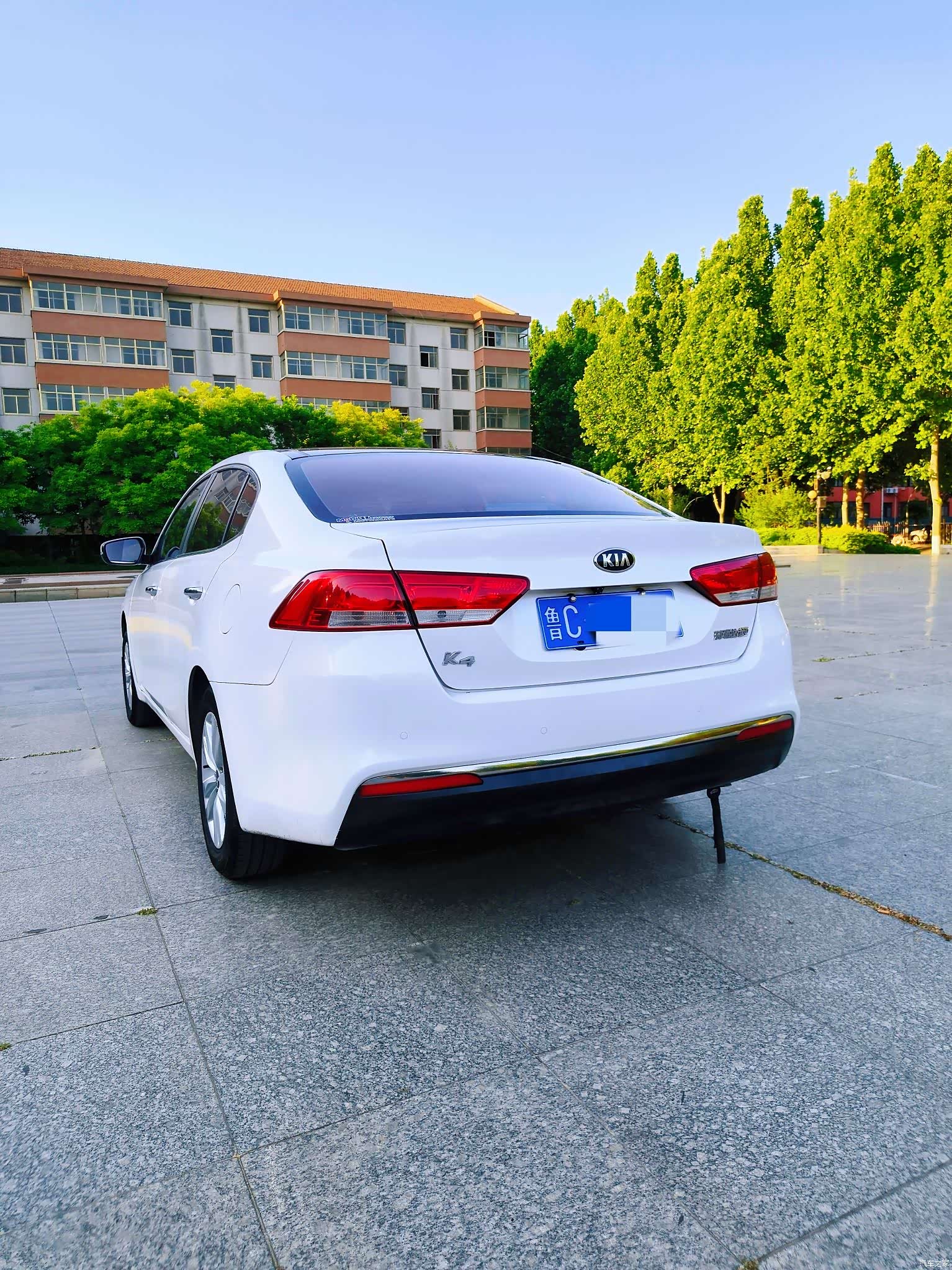 Kia K4, 2015 12
