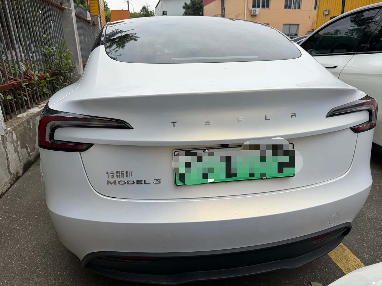 Tesla Model 3, 2024 16
