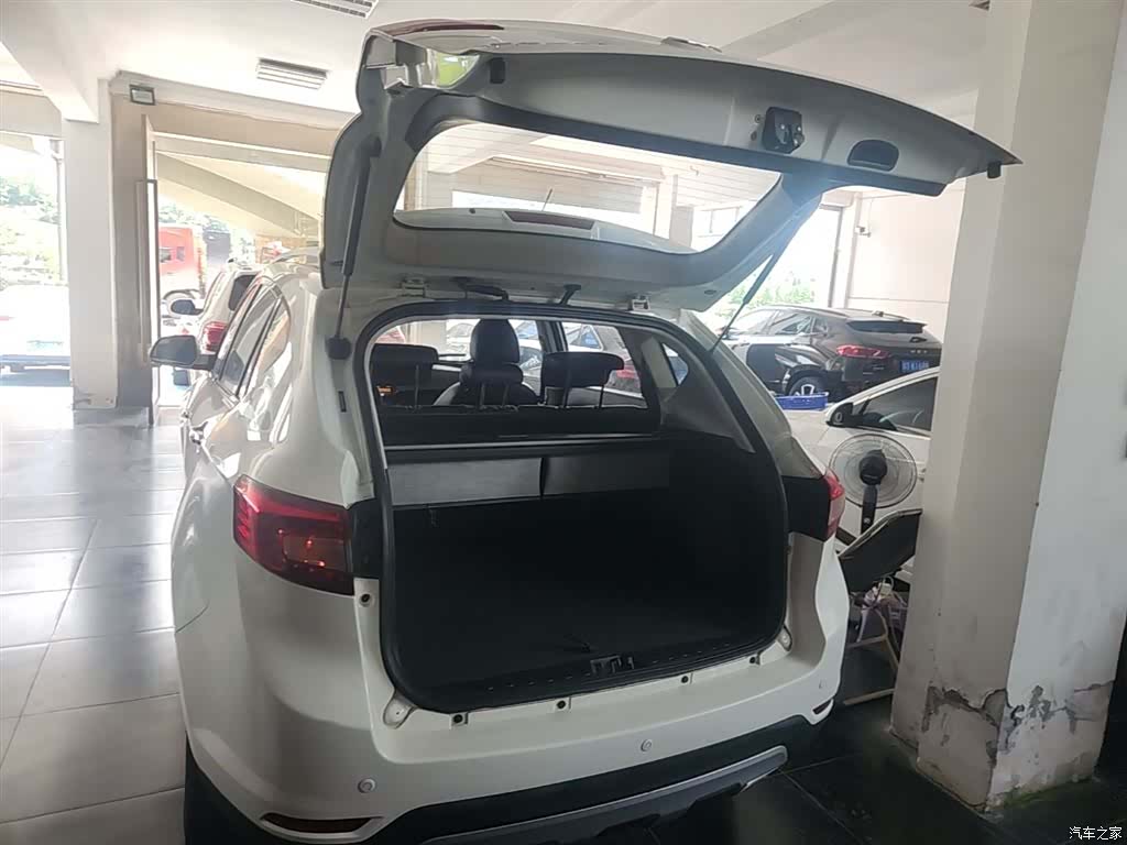 Landwind X5, 2015 19