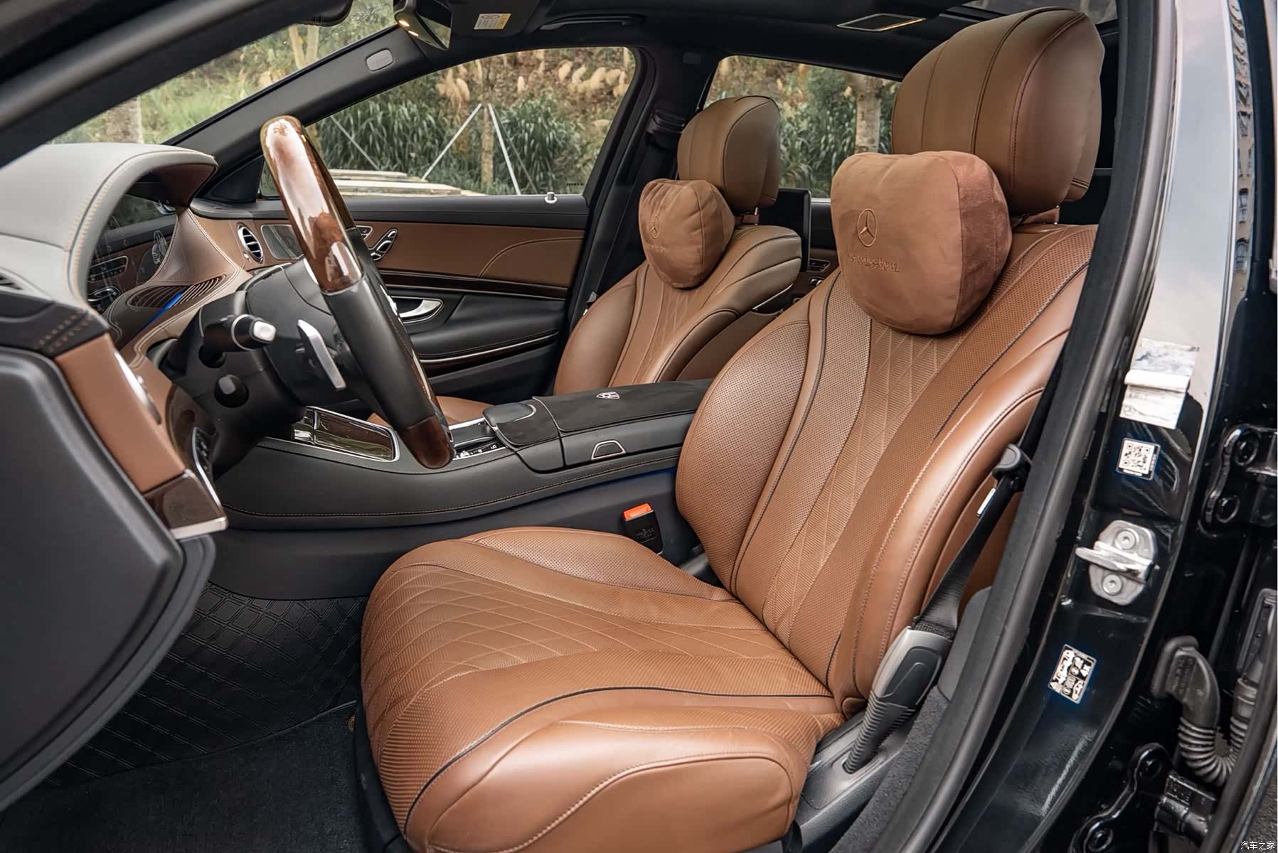 Maybach S-Class, 2019 4