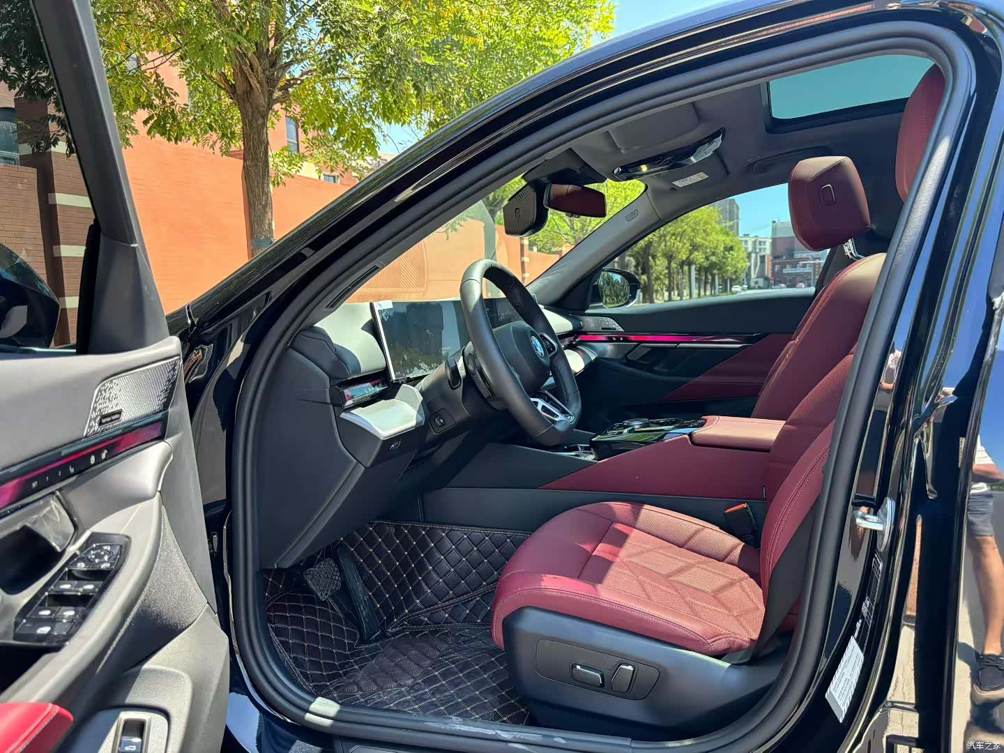 BMW 5 Series, 2025 4