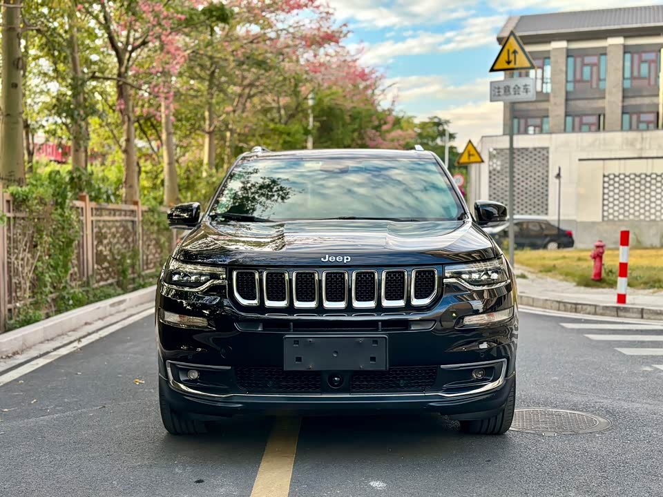 Jeep Grand Commander