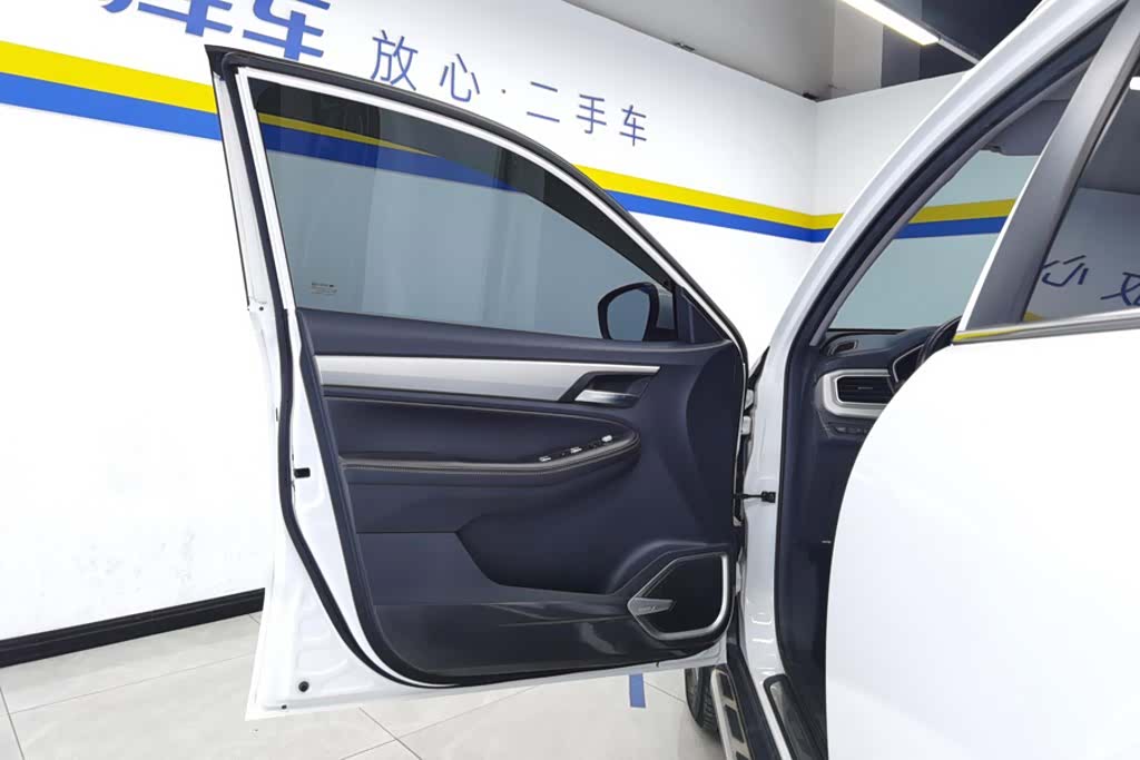 Geely X6, 2020 7